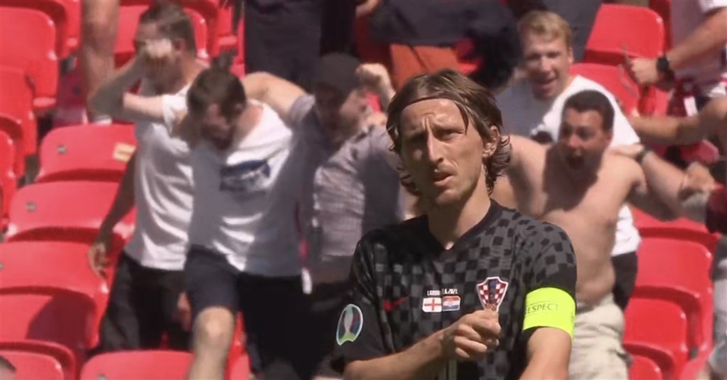 替补席上也 替补席上也